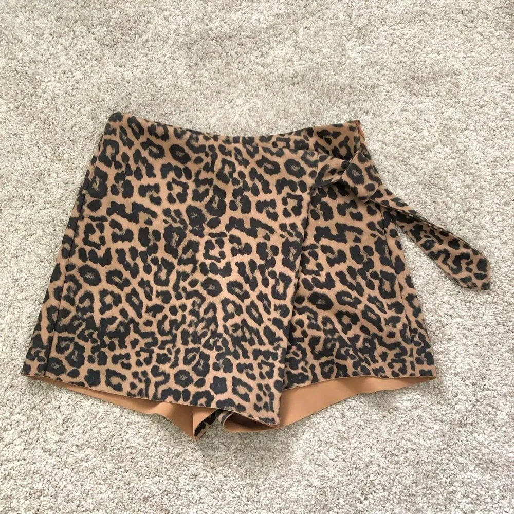 Zara leopard print cheetah short mini skort, size xs - Picture 3 of 9